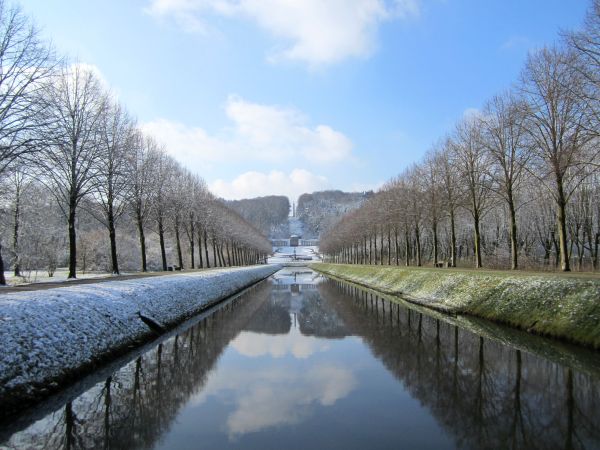 Blick auf den Kanal im Forstgarten